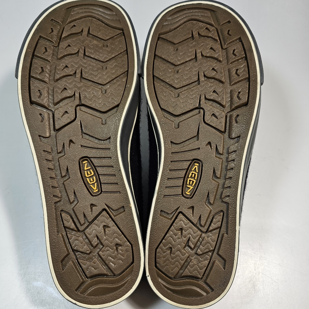 Keen Black Slip-On Slippers with White Embroidered Vines - Picture 6 of 8